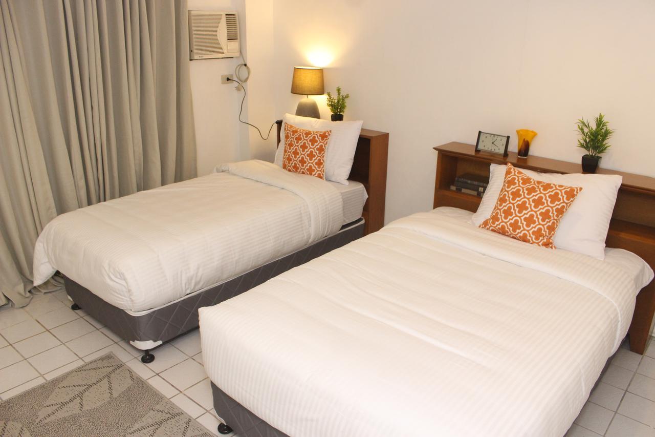 The White Bed And Breakfast Bacolod Exterior photo