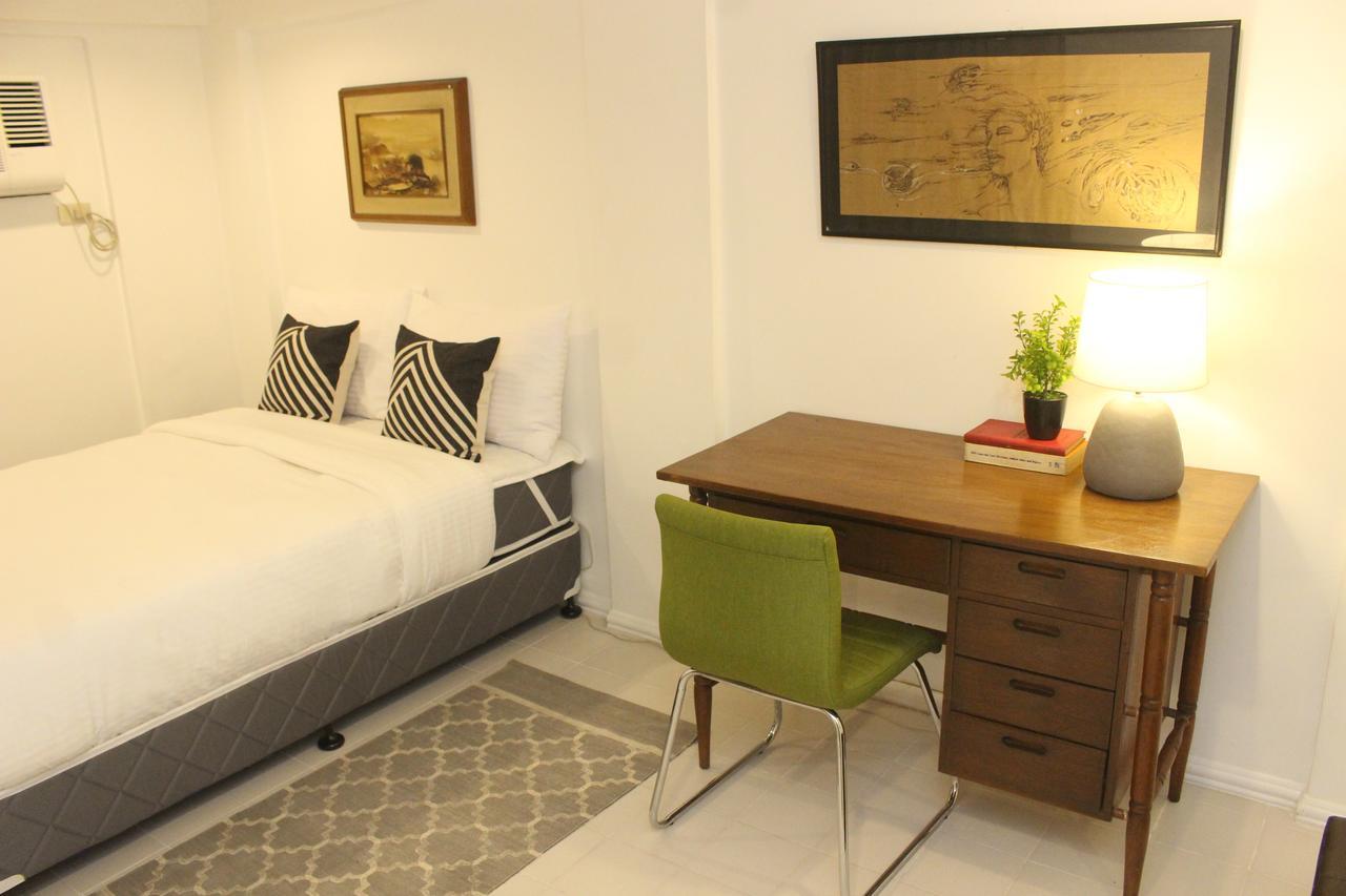 The White Bed And Breakfast Bacolod Exterior photo