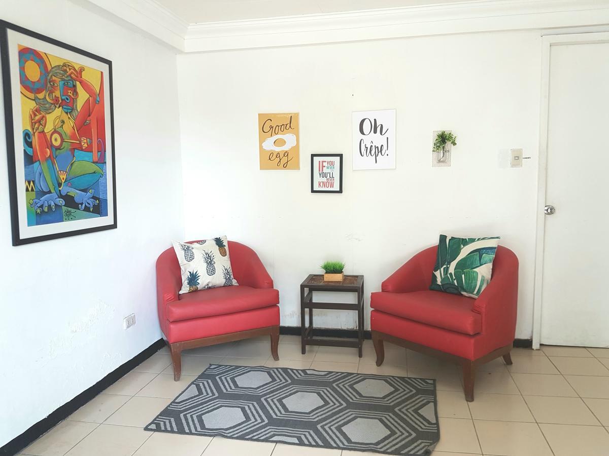 The White Bed And Breakfast Bacolod Exterior photo